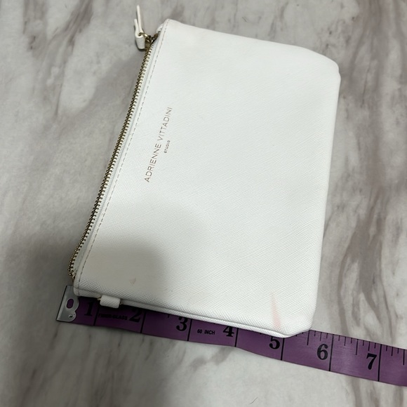 Adrienne Vittadini small clutch - Picture 6 of 6